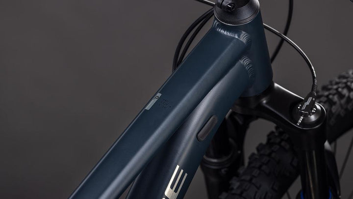 BICI CUBE ATTENTION PRO NIGTH &amp; BLACK TALLA M